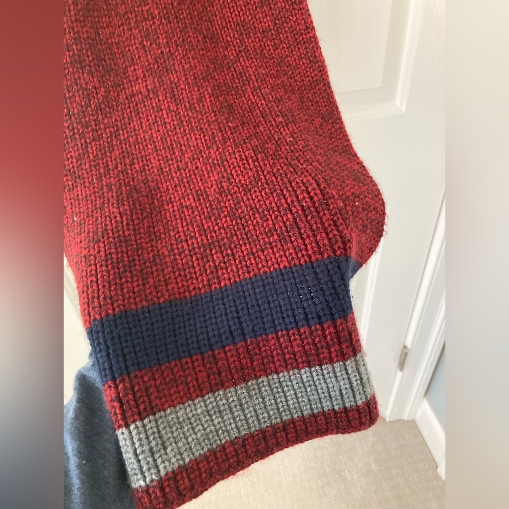 Burnt red knit scarf